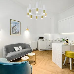 Apartment Luxurious Studio Old Town By Renters, Posen